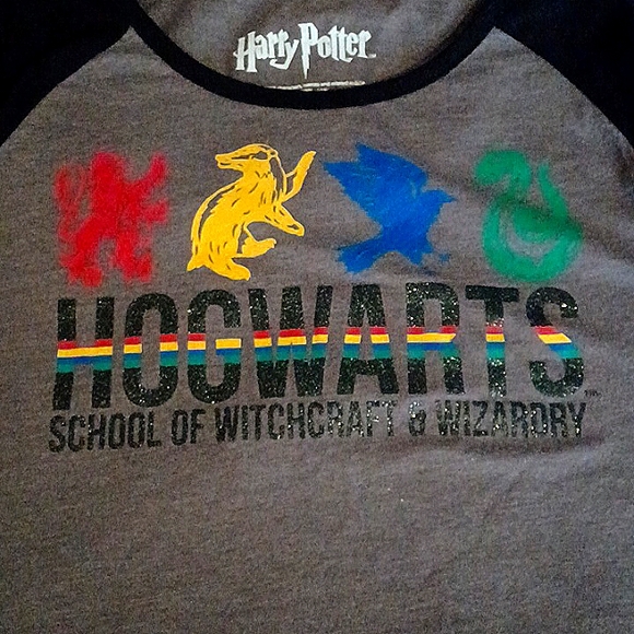 Hogwarts Houses Long Sleeve with 4 mascots/glitter lettering - Picture 3 of 7